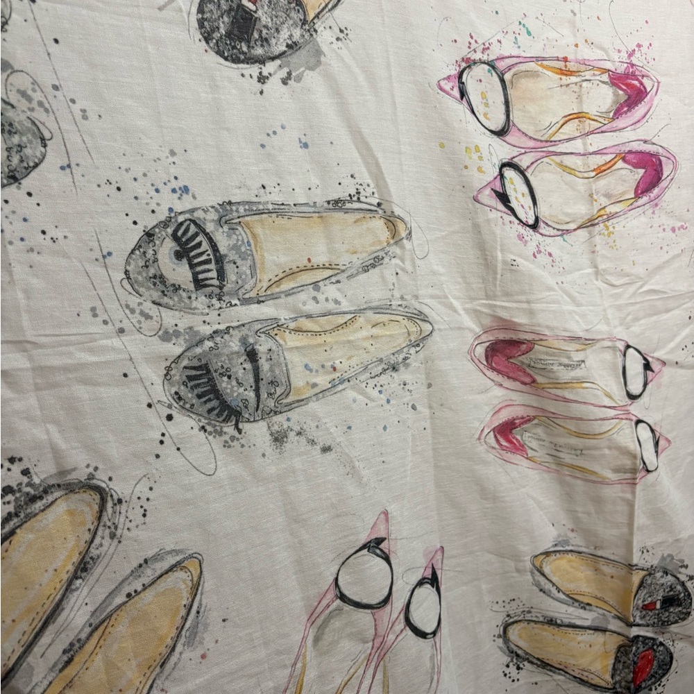 Chic Women's Scarf with Shoe Design